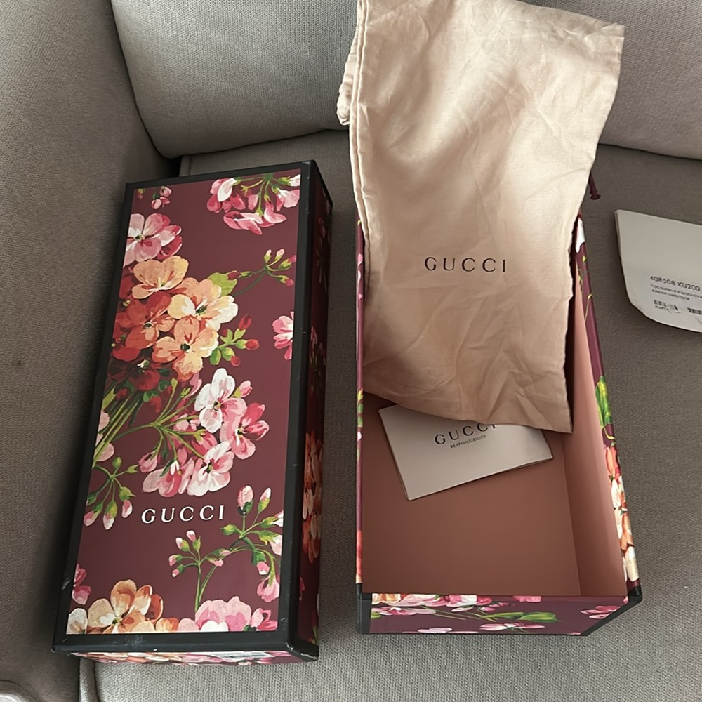 $35 each Gucci boxes - Picture 4 of 9